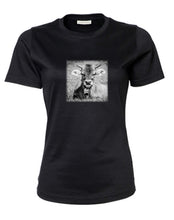 Lade das Bild in den Galerie-Viewer, Junge Kuh - Bio-Baumwolle Damen T-Shirt