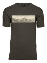 Lade das Bild in den Galerie-Viewer, Herde Bei Oberstdorf - Bio-Baumwolle Herren T-Shirt