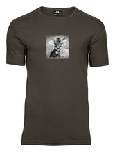 Lade das Bild in den Galerie-Viewer, Junge Kuh - Bio-Baumwolle Herren T-Shirt