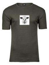 Lade das Bild in den Galerie-Viewer, Portrait Jaqueline - Bio-Baumwolle Herren T-Shirt