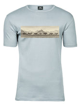 Lade das Bild in den Galerie-Viewer, Herde Bei Oberstdorf - Bio-Baumwolle Herren T-Shirt