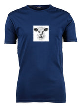 Lade das Bild in den Galerie-Viewer, Portrait Jaqueline - Bio-Baumwolle Herren T-Shirt