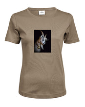 Lade das Bild in den Galerie-Viewer, Ziege Elias - Bio-Baumwolle Damen T-Shirt