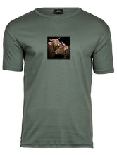 Lade das Bild in den Galerie-Viewer, Schmusende Kühe - Bio-Baumwolle Herren T-Shirt