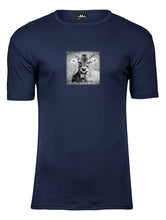 Lade das Bild in den Galerie-Viewer, Junge Kuh - Bio-Baumwolle Herren T-Shirt