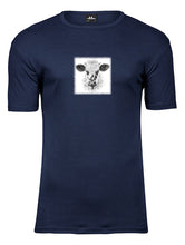 Lade das Bild in den Galerie-Viewer, Portrait Jaqueline - Bio-Baumwolle Herren T-Shirt