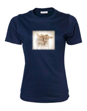 Lade das Bild in den Galerie-Viewer, Kälble Zwillingspaar - Bio-Baumwolle Damen T-Shirt