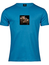 Lade das Bild in den Galerie-Viewer, Schmusende Kühe - Bio-Baumwolle Herren T-Shirt