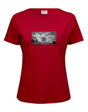 Lade das Bild in den Galerie-Viewer, Reichenbach - Bio-Baumwolle Damen T-Shirt
