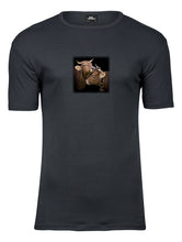 Lade das Bild in den Galerie-Viewer, Schmusende Kühe - Bio-Baumwolle Herren T-Shirt