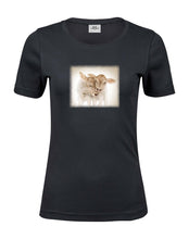 Lade das Bild in den Galerie-Viewer, Kälble Zwillingspaar - Bio-Baumwolle Damen T-Shirt