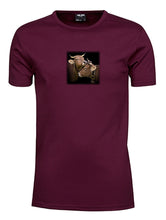 Lade das Bild in den Galerie-Viewer, Schmusende Kühe - Bio-Baumwolle Herren T-Shirt