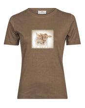 Lade das Bild in den Galerie-Viewer, Kälble Zwillingspaar - Bio-Baumwolle Damen T-Shirt