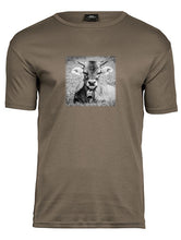 Lade das Bild in den Galerie-Viewer, Junge Kuh - Bio-Baumwolle Herren T-Shirt
