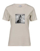 Lade das Bild in den Galerie-Viewer, Junge Kuh - Bio-Baumwolle Damen T-Shirt
