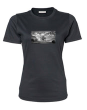 Lade das Bild in den Galerie-Viewer, Reichenbach - Bio-Baumwolle Damen T-Shirt
