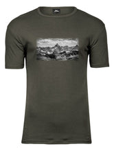 Lade das Bild in den Galerie-Viewer, Hochvogel - Bio-Baumwolle Herren T-Shirt
