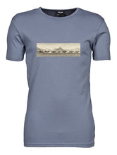 Lade das Bild in den Galerie-Viewer, Herde Bei Oberstdorf - Bio-Baumwolle Herren T-Shirt
