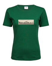 Lade das Bild in den Galerie-Viewer, Herde bei Oberstdorf - Bio-Baumwolle Damen T-Shirt
