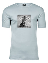 Lade das Bild in den Galerie-Viewer, Junge Kuh - Bio-Baumwolle Herren T-Shirt
