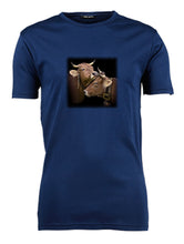 Lade das Bild in den Galerie-Viewer, Schmusende Kühe - Bio-Baumwolle Herren T-Shirt
