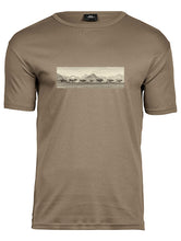 Lade das Bild in den Galerie-Viewer, Herde Bei Oberstdorf - Bio-Baumwolle Herren T-Shirt
