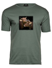 Lade das Bild in den Galerie-Viewer, Schmusende Kühe - Bio-Baumwolle Herren T-Shirt
