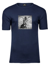 Lade das Bild in den Galerie-Viewer, Junge Kuh - Bio-Baumwolle Herren T-Shirt

