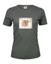 Lade das Bild in den Galerie-Viewer, Kälble Zwillingspaar - Bio-Baumwolle Damen T-Shirt
