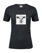 Lade das Bild in den Galerie-Viewer, Portrait Jaqueline - Bio-Baumwolle Damen T-Shirt
