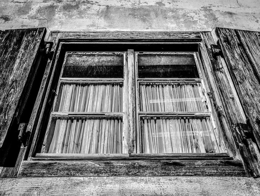 Altes Bauernhausfenster s/w 1001030